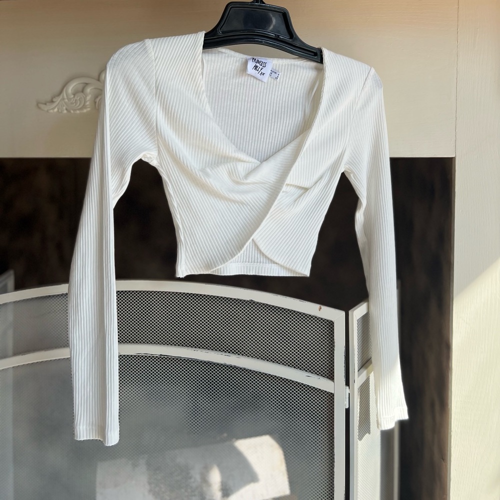 Princess Polly Cropped long sleeve top